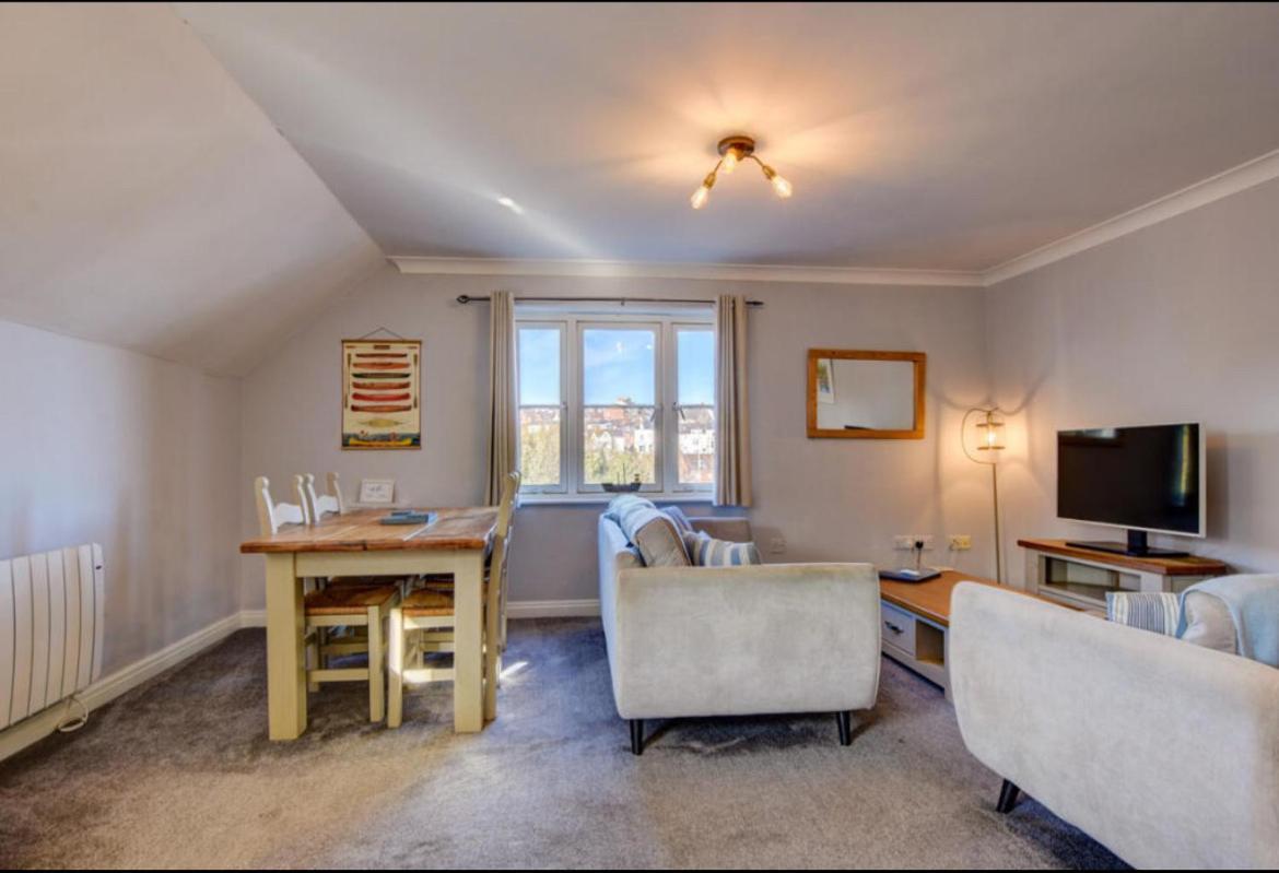 Apartment Harbour View - Whitby